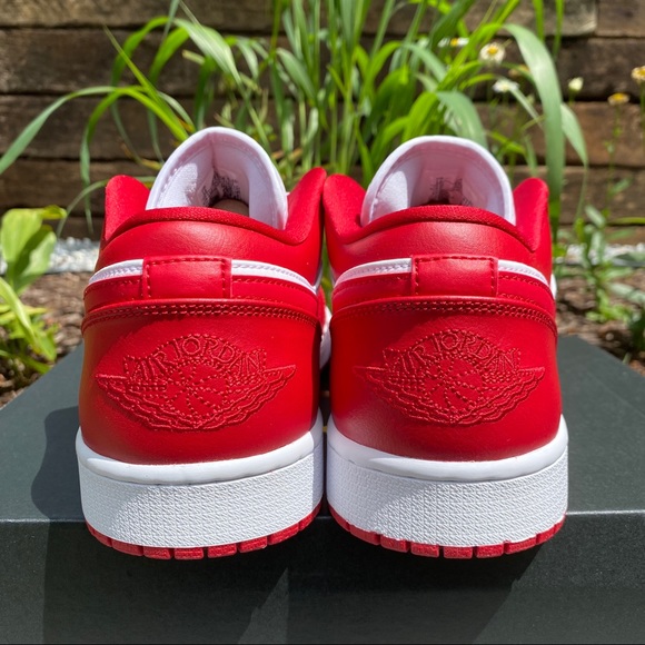 Jordan 1 Low Gym Red - Picture 4 of 7